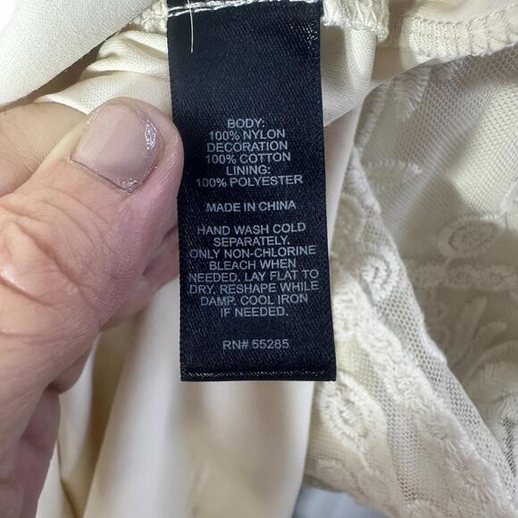 Y2K Express Off‎ White Lace Mini Dress Size Large - Picture 7 of 10